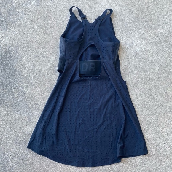 LNDR Performance Tank Top - Picture 4 of 6